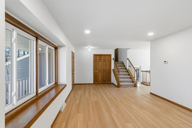 6408 Fox Run, Mcfarland, WI 53558