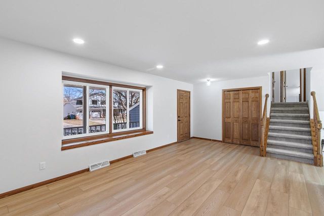 6408 Fox Run, Mcfarland, WI 53558