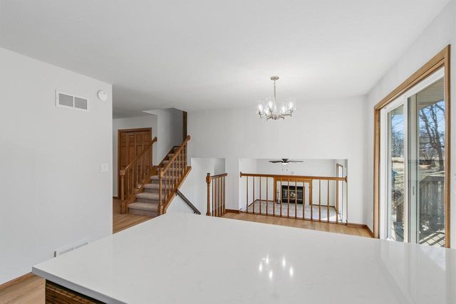 6408 Fox Run, Mcfarland, WI 53558