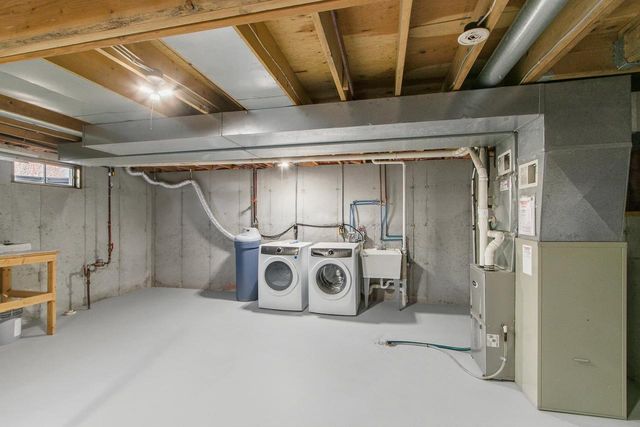 6408 Fox Run, Mcfarland, WI 53558