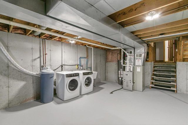 6408 Fox Run, Mcfarland, WI 53558