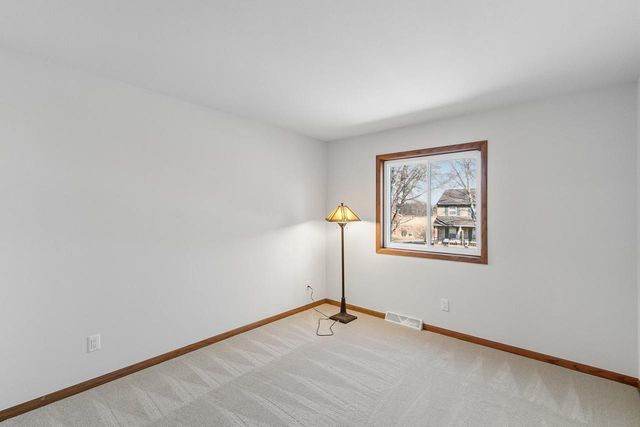 6408 Fox Run, Mcfarland, WI 53558