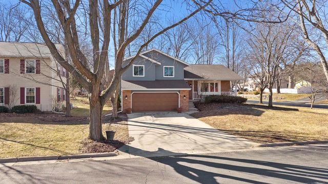 6408 Fox Run, Mcfarland, WI 53558
