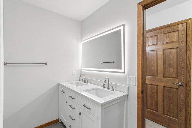 6408 Fox Run, Mcfarland, WI 53558