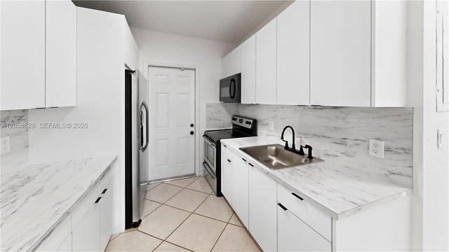 10755 SW 217th St, Miami, FL 33170