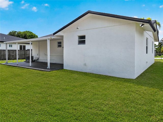10755 SW 217th St, Miami, FL 33170