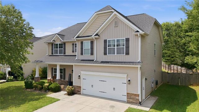 218 Penry Lane, Clemmons, NC 27012