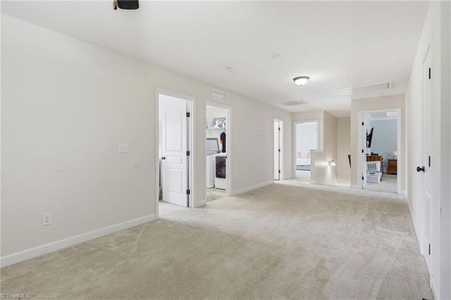 218 Penry Lane, Clemmons, NC 27012