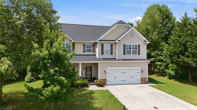 218 Penry Lane, Clemmons, NC 27012
