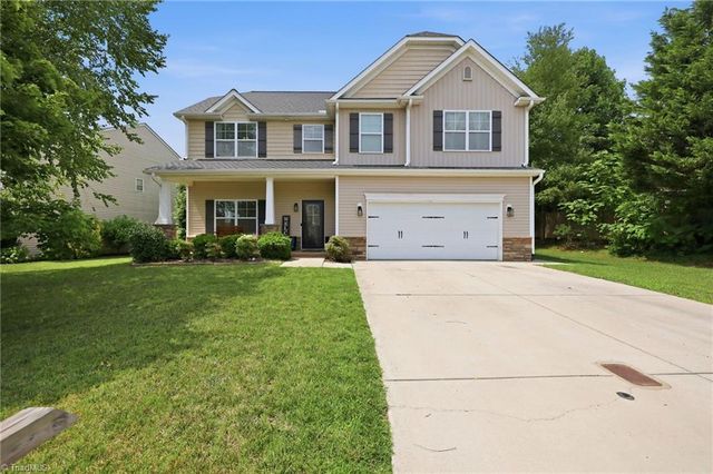 218 Penry Lane, Clemmons, NC 27012