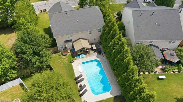 218 Penry Lane, Clemmons, NC 27012