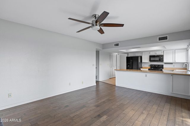 8185 E Del Caverna Drive, Scottsdale, AZ 85258