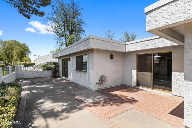 8185 E Del Caverna Drive, Scottsdale, AZ 85258