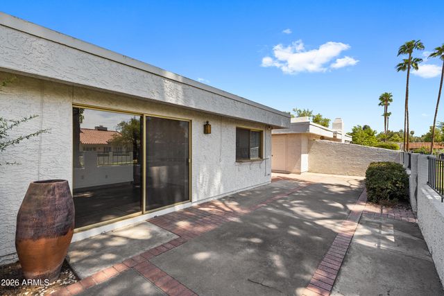 8185 E Del Caverna Drive, Scottsdale, AZ 85258