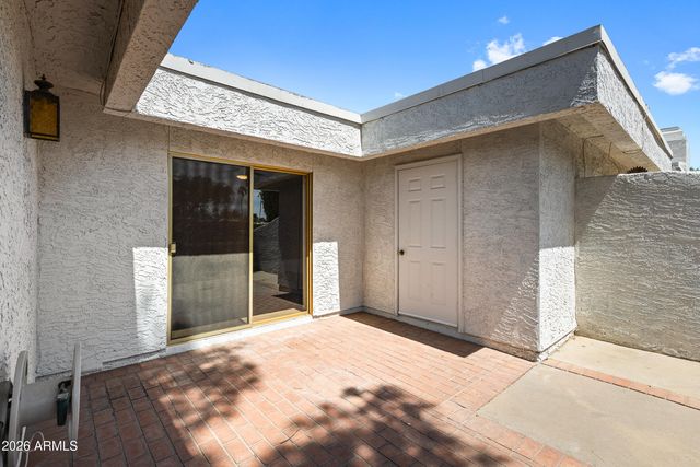 8185 E Del Caverna Drive, Scottsdale, AZ 85258