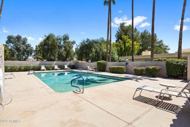 8185 E Del Caverna Drive, Scottsdale, AZ 85258