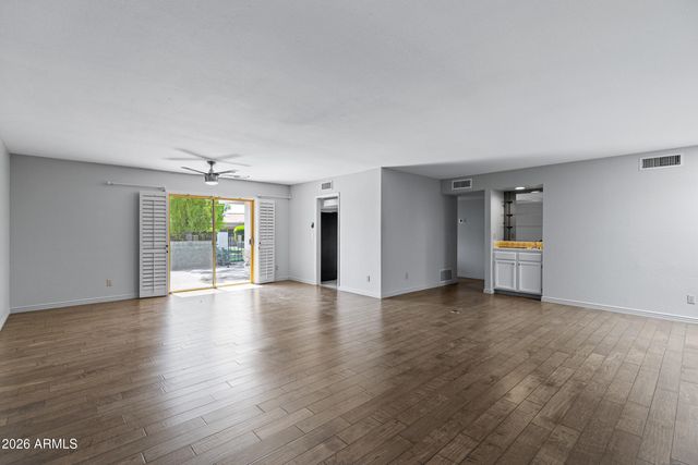 8185 E Del Caverna Drive, Scottsdale, AZ 85258