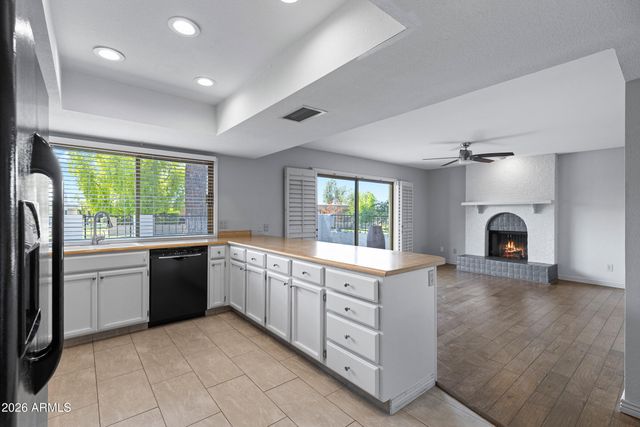 8185 E Del Caverna Drive, Scottsdale, AZ 85258
