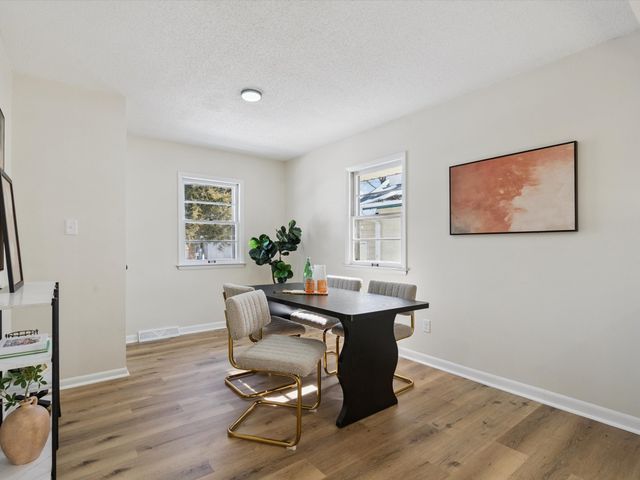 3837 3rd Street, Des Moines, IA 50313