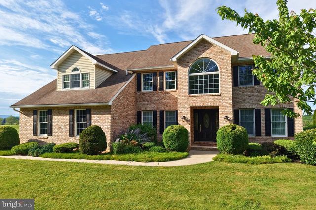 4171 FLETCHER DR, Greencastle, PA 17225