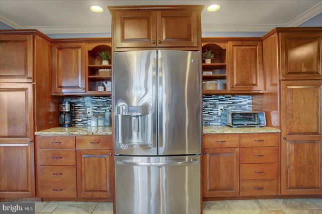 4171 FLETCHER DR, Greencastle, PA 17225