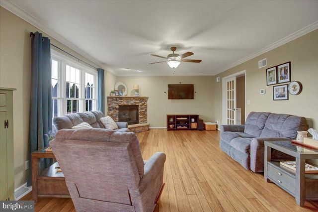 4171 FLETCHER DR, Greencastle, PA 17225