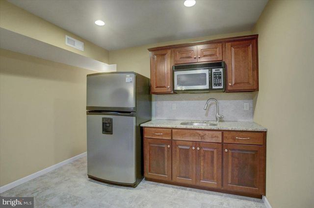 4171 FLETCHER DR, Greencastle, PA 17225