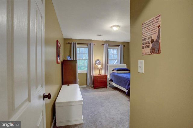 4171 FLETCHER DR, Greencastle, PA 17225