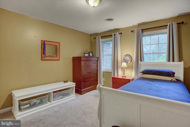 4171 FLETCHER DR, Greencastle, PA 17225