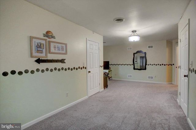 4171 FLETCHER DR, Greencastle, PA 17225