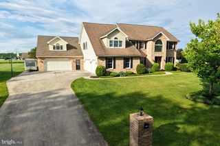 4171 FLETCHER DR, Greencastle, PA 17225