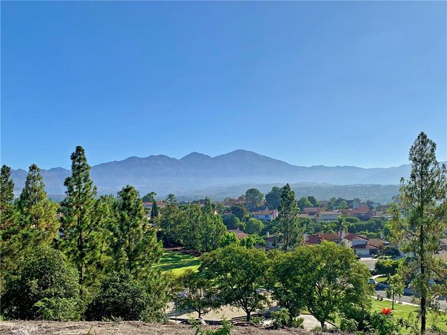 27802 Gleneagles, Mission Viejo, CA 92692