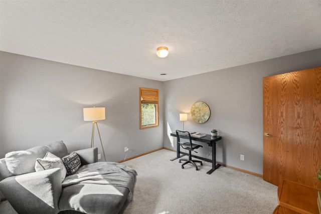 570 Connor Court, Lake Mills, WI 53551