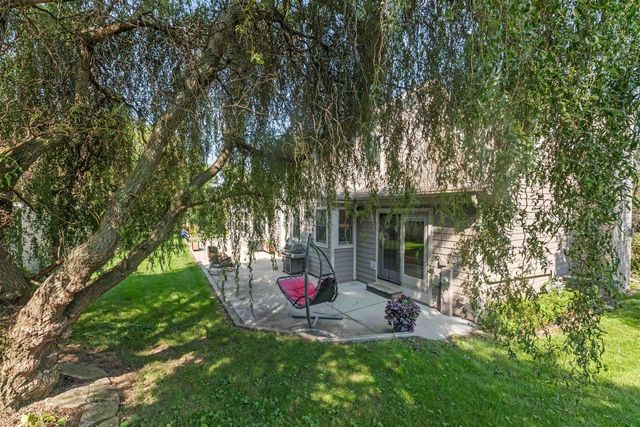 570 Connor Court, Lake Mills, WI 53551