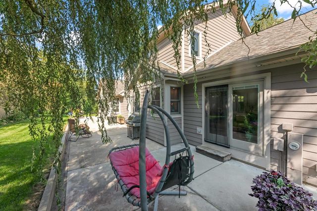 570 Connor Court, Lake Mills, WI 53551