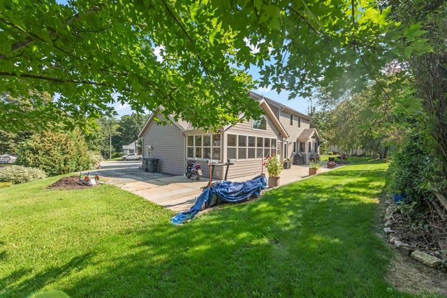 570 Connor Court, Lake Mills, WI 53551