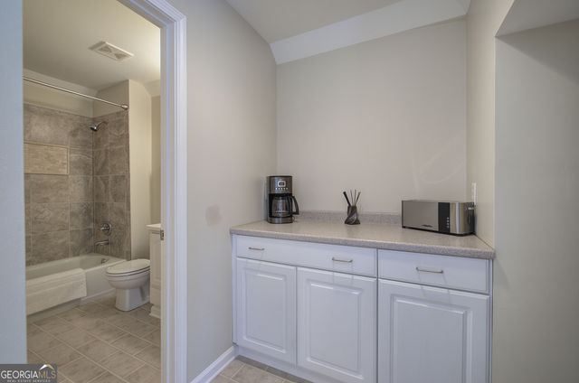 2160 Kensington Gates Drive NW, Kennesaw, GA 30152