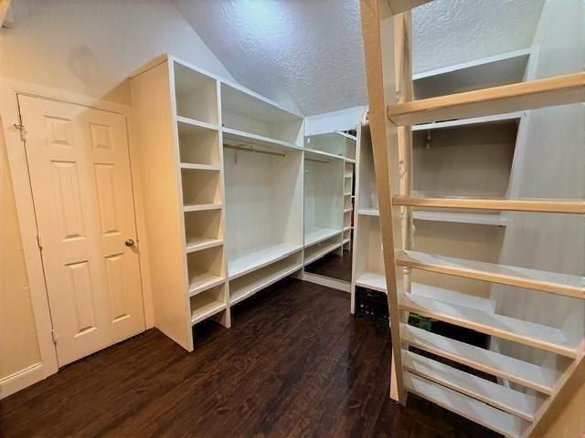 2514 S Mission Circle, Friendswood, TX 77546