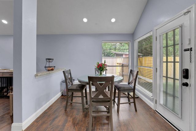 2514 S Mission Circle, Friendswood, TX 77546