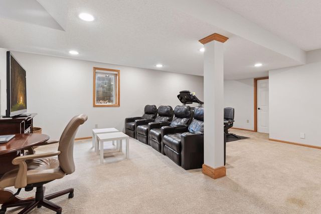 1333 Bucher Avenue, Shoreview, MN 55126