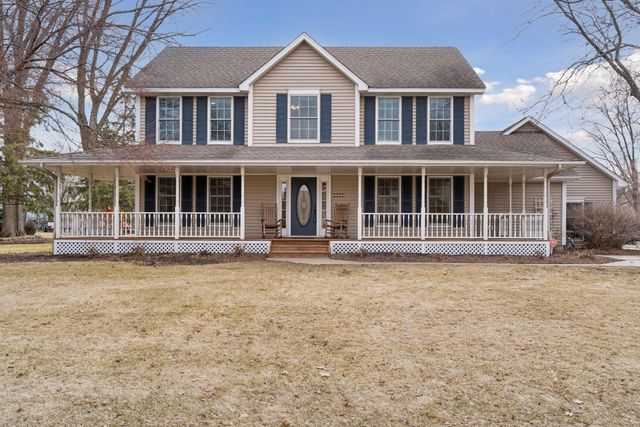 1333 Bucher Avenue, Shoreview, MN 55126