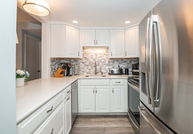 30 Conant St 1B, Beverly, MA 01915
