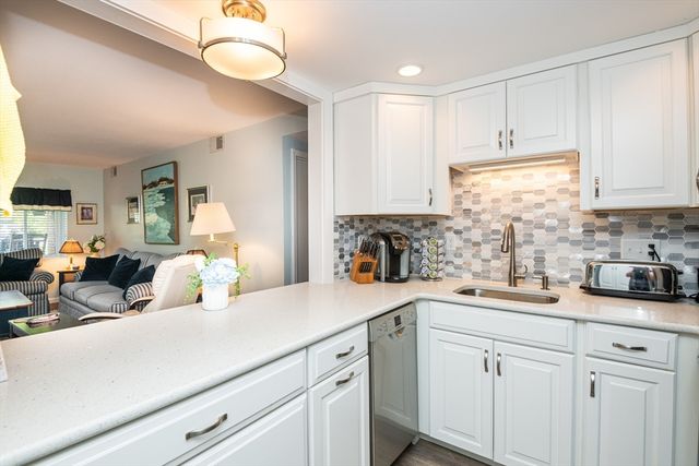 30 Conant St 1B, Beverly, MA 01915