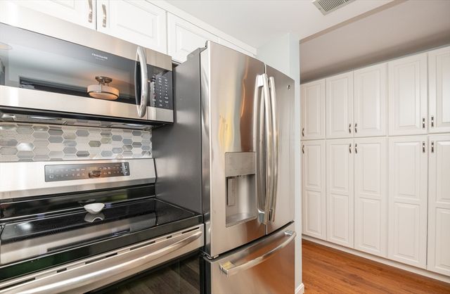 30 Conant St 1B, Beverly, MA 01915