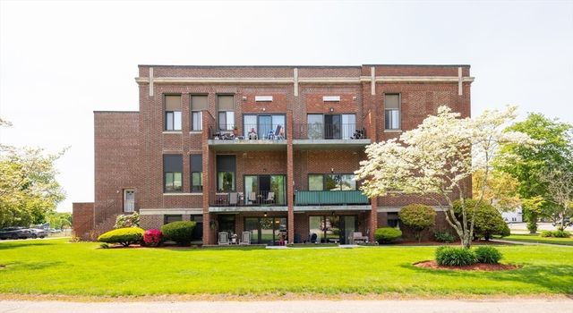 30 Conant St 1B, Beverly, MA 01915