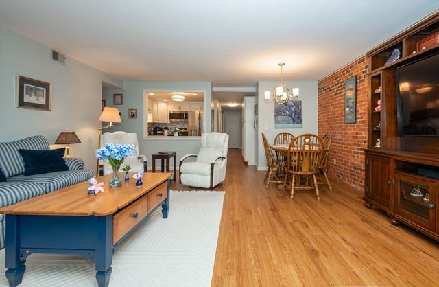 30 Conant St 1B, Beverly, MA 01915