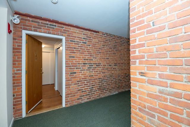30 Conant St 1B, Beverly, MA 01915