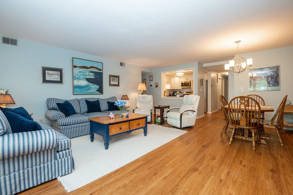 30 Conant St 1B, Beverly, MA 01915