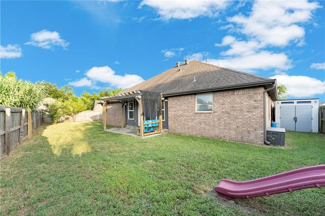 3502 S Stoney Point Road, Rogers, AR 72758