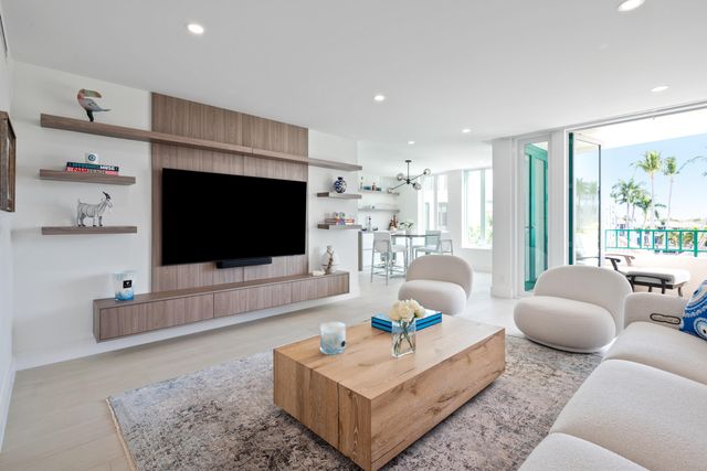 100 SE 5th Avenue 415, Boca Raton, FL 33432